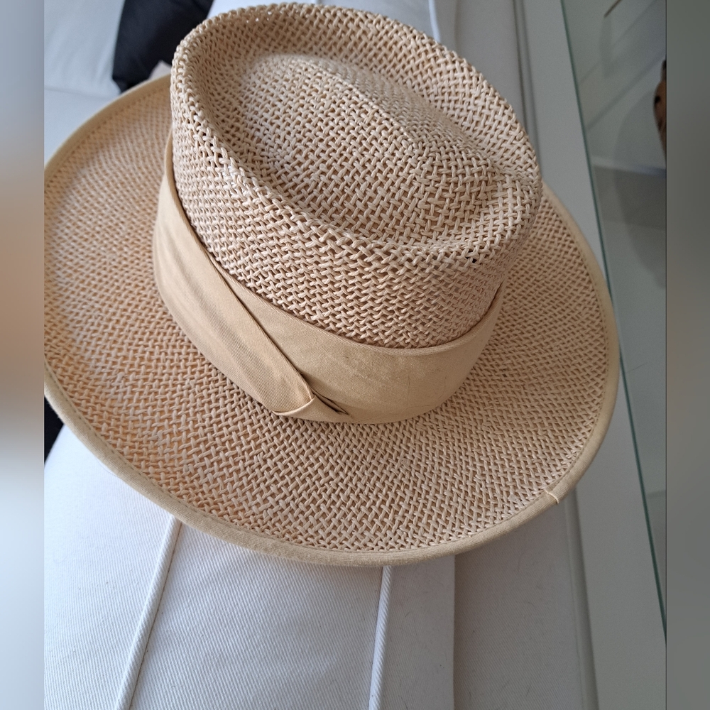 Stylish Tan Straw Hat